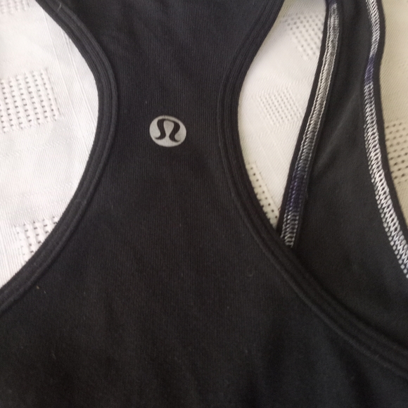 Lululemon - Picture 5 of 6